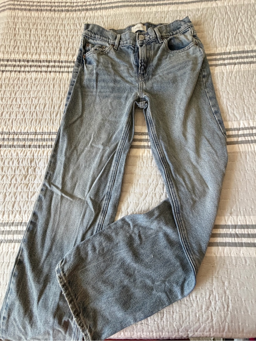 PacSun Jordyn low-Rise Jeans in Light Wash Blue
